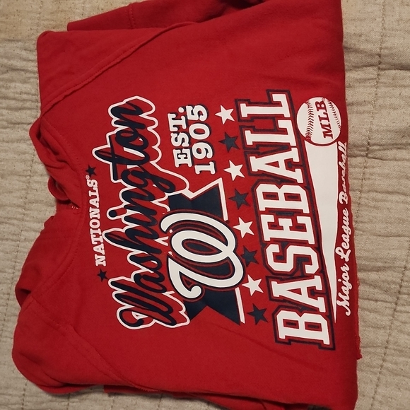 Washington Nationals Hooded Sweatshirt - Picture 2 of 3